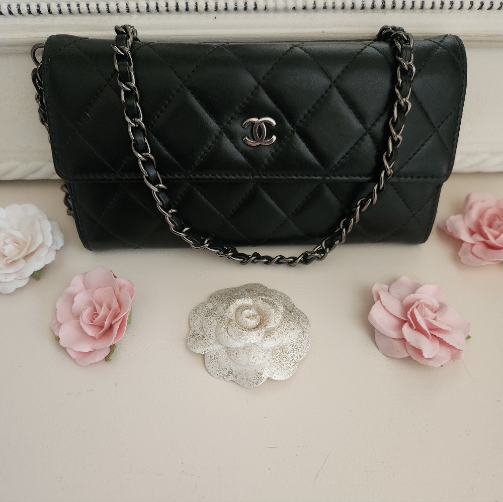 1️⃣1️⃣0️⃣0️⃣ CHANEL Black Quilted Leather Wallet - Picture 4 of 13